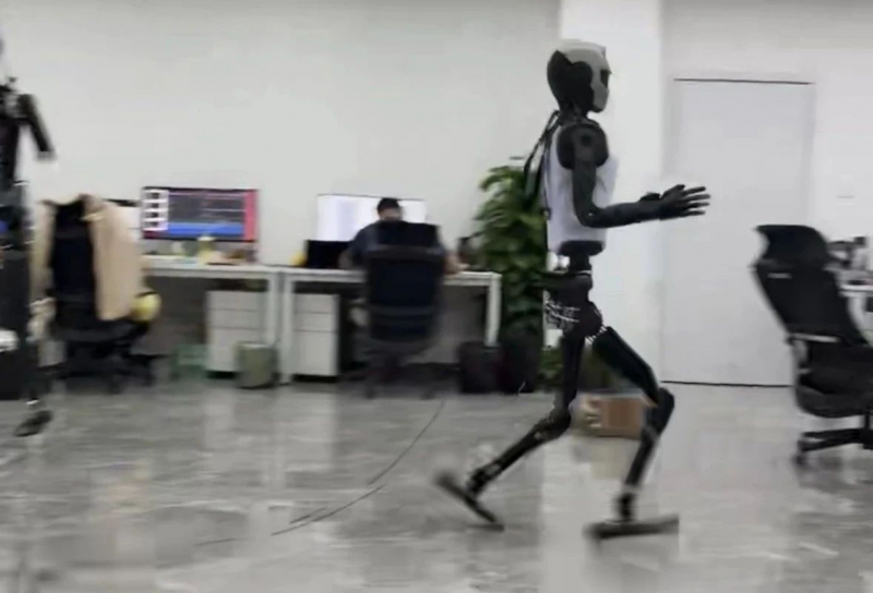 剑指世界人形机器人运动会，卓益得双线高光敬请期待！(图2)